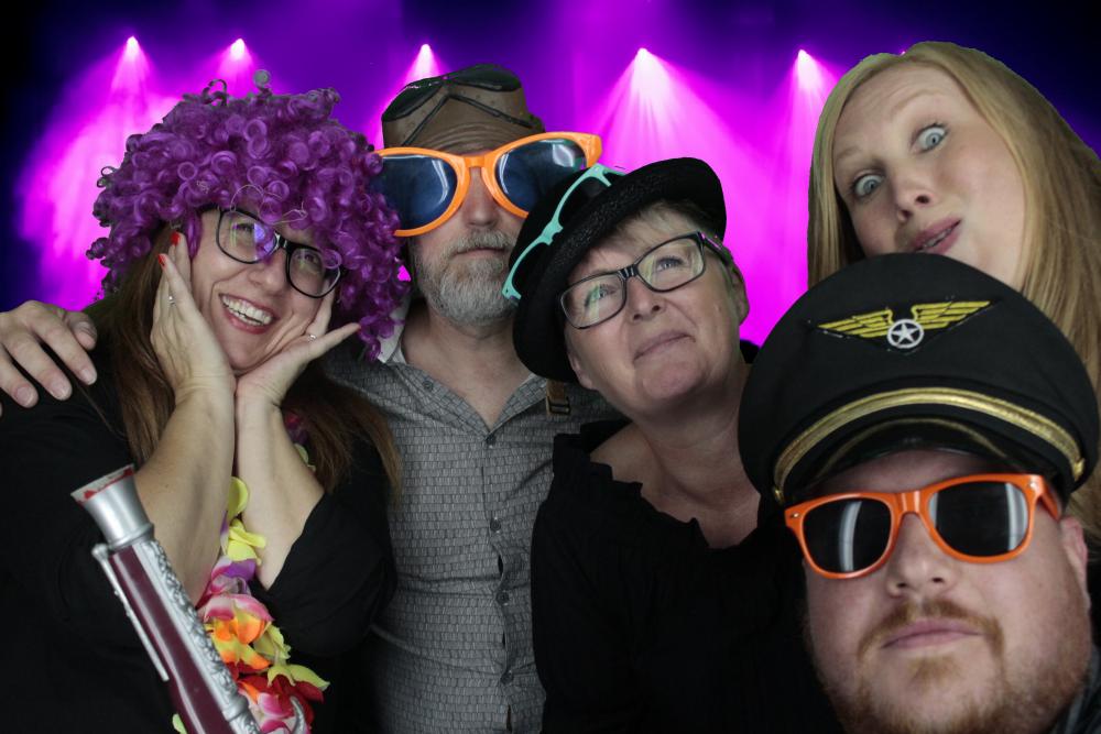 DHL South Regional Meeting | View more photos from the event at gallery.myphotoboothexperience.co.uk/u/MyPhotoBoothExperienceLtd/DHL-South-Regional-Meeting